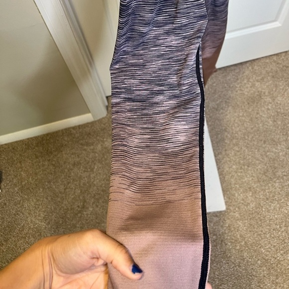 Victoria’s Secret PINK ombré striped seamless leggings - Picture 7 of 11